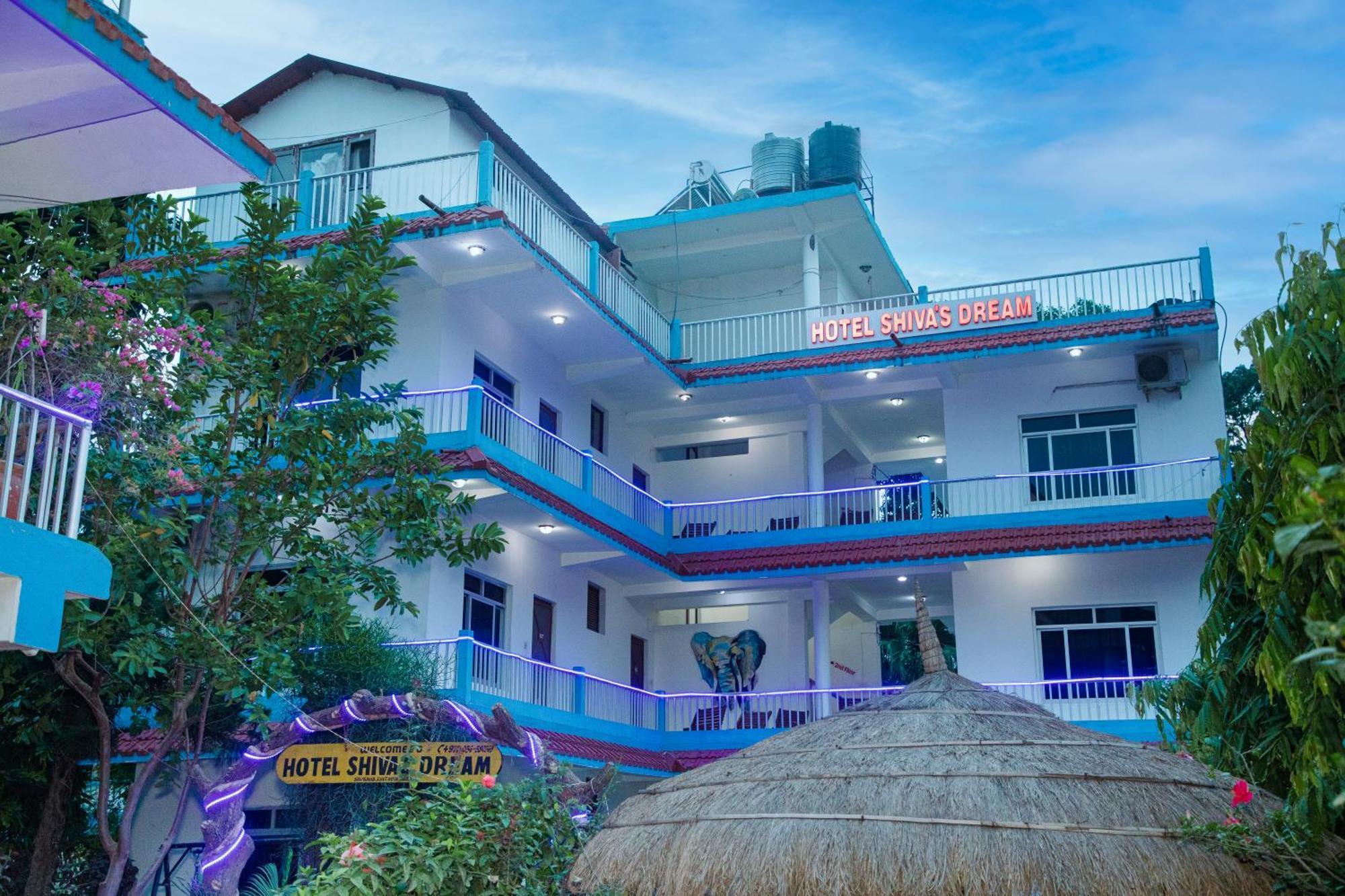 Hotel Shiva'S Dream Sauraha Exteriör bild