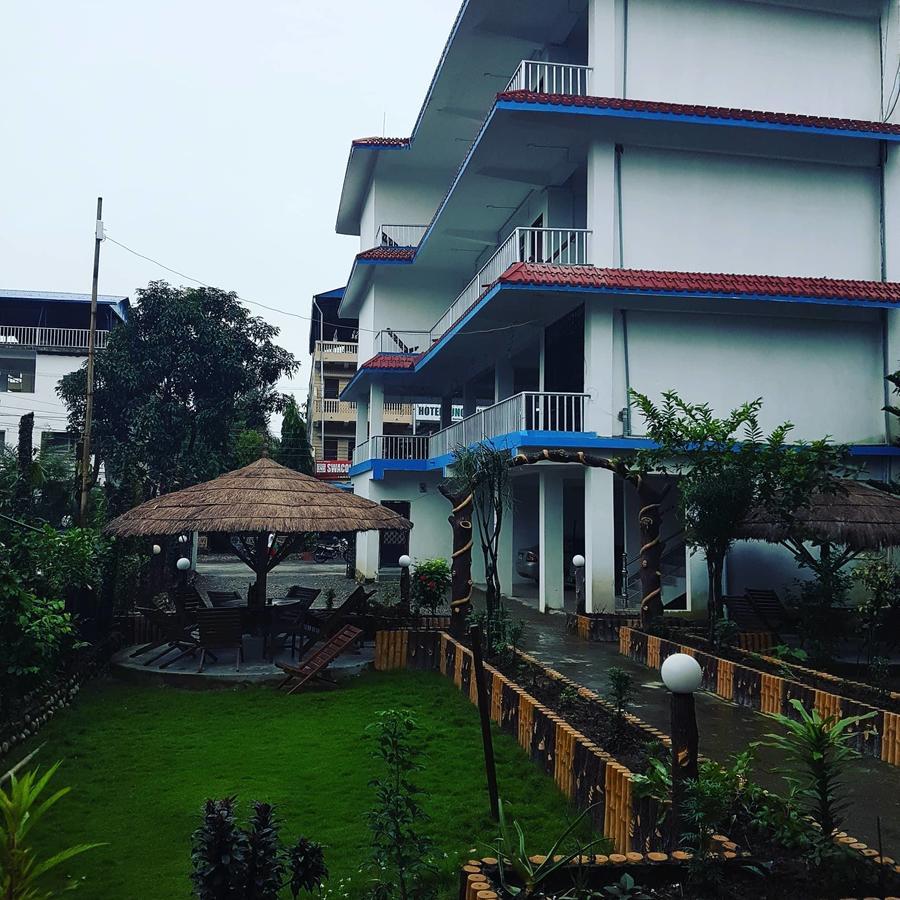 Hotel Shiva'S Dream Sauraha Exteriör bild